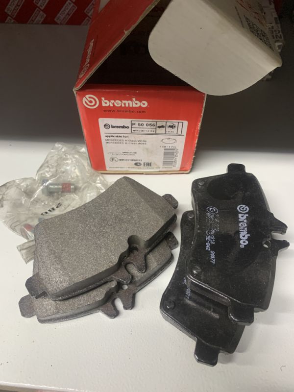 Колодки передние Brembo P50056 для Mercedes A / B