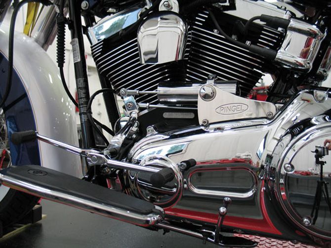 Спидшифтер с электроприводом Pingel для Softail / Slim 2013-2017